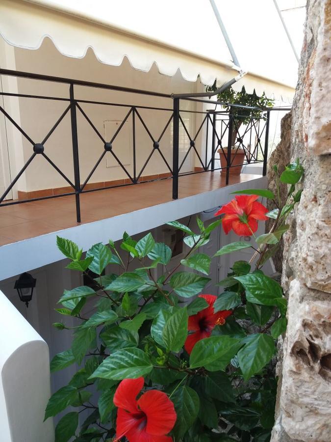 Villa Kostandin 체파로 외부 사진